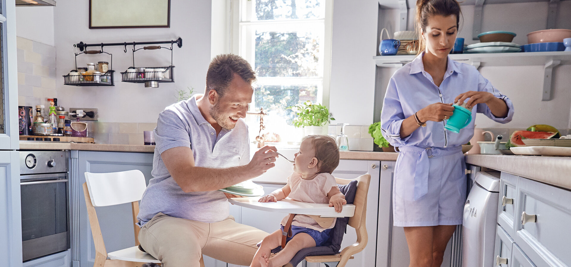 Семейная сцена на кухне